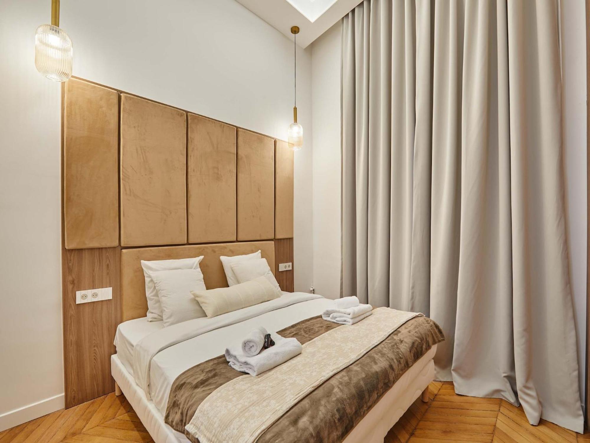 Appartement Sublime, Luxurious Flat Ac Matignon St Honore Paris